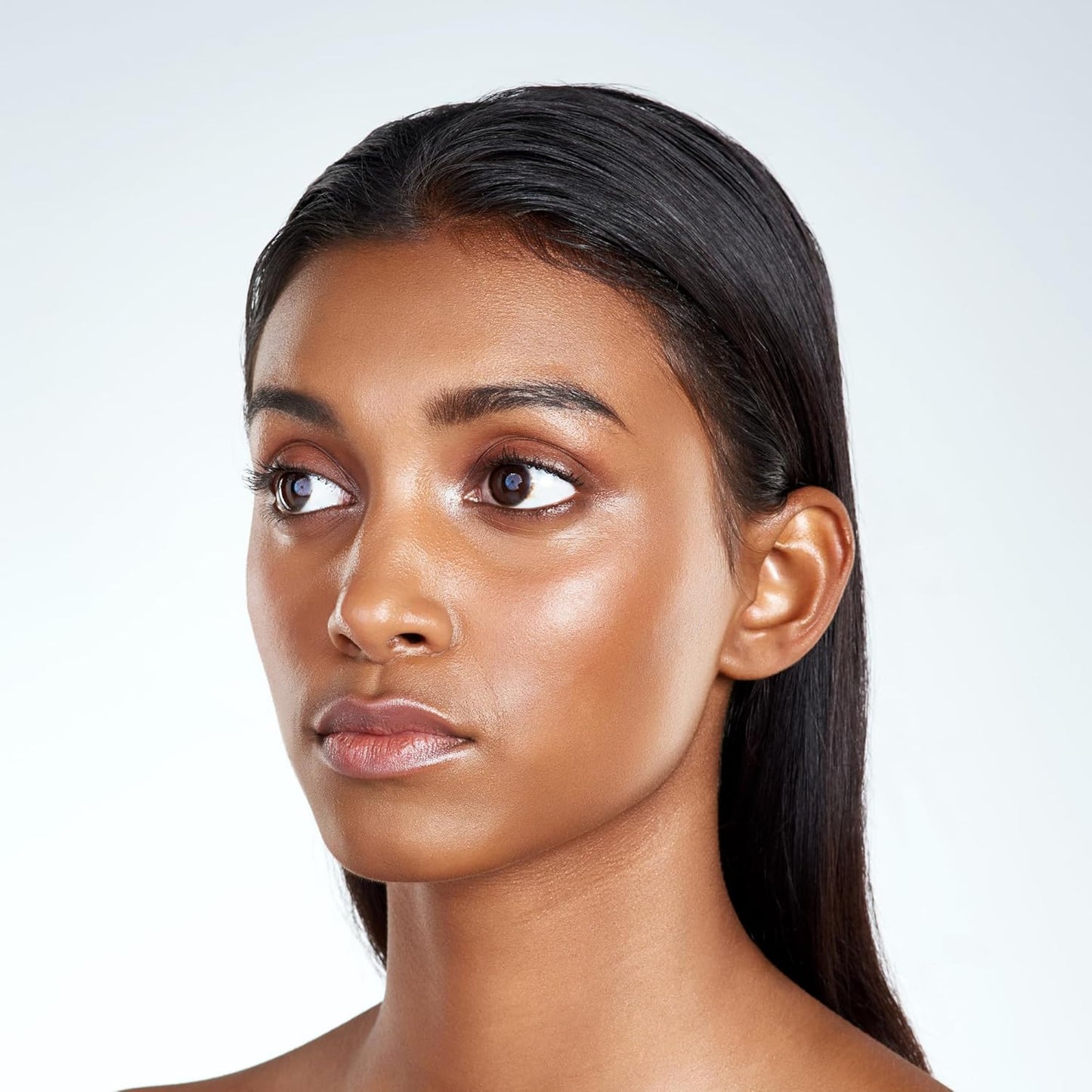 Organic MCT Face Oil – Hydrating Coconut Oil for Wrinkle and Fine Line Prevention – Unisex Moisturizer for Face, Body, and Lips (2 Oz)